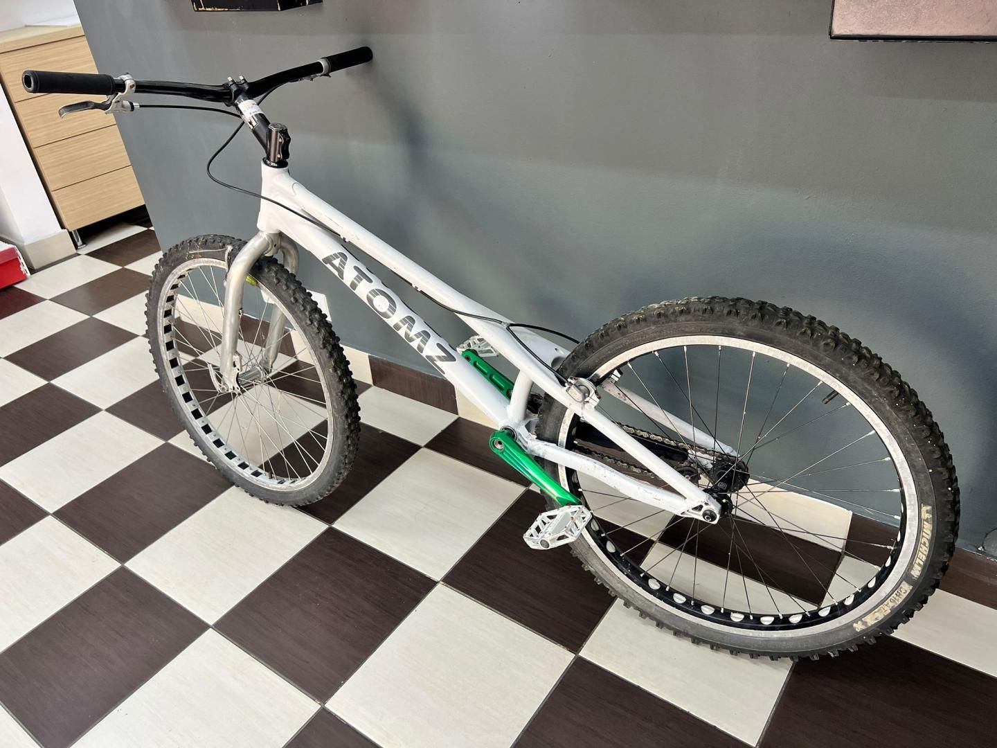 Bicicleta Trial Atomz -I-
