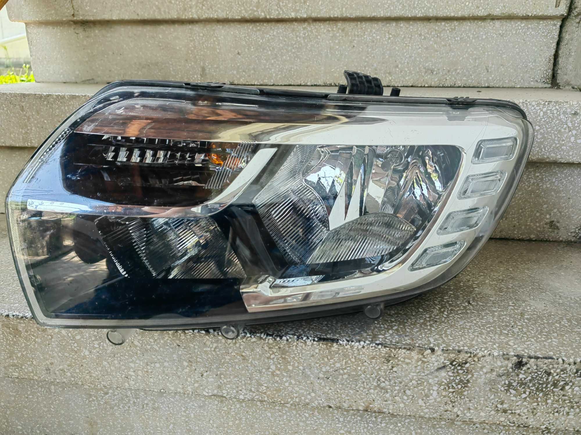 Фар Dacia Logan LED ляв/Фар Dacia Sandero/ Фар Дачиа Логан/Сандеро