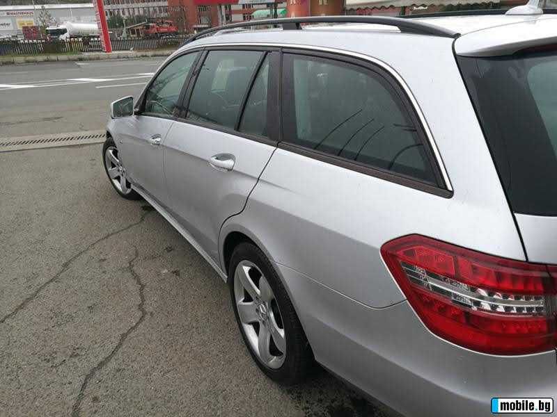 Mercedes-Benz E 250 2500 cm3