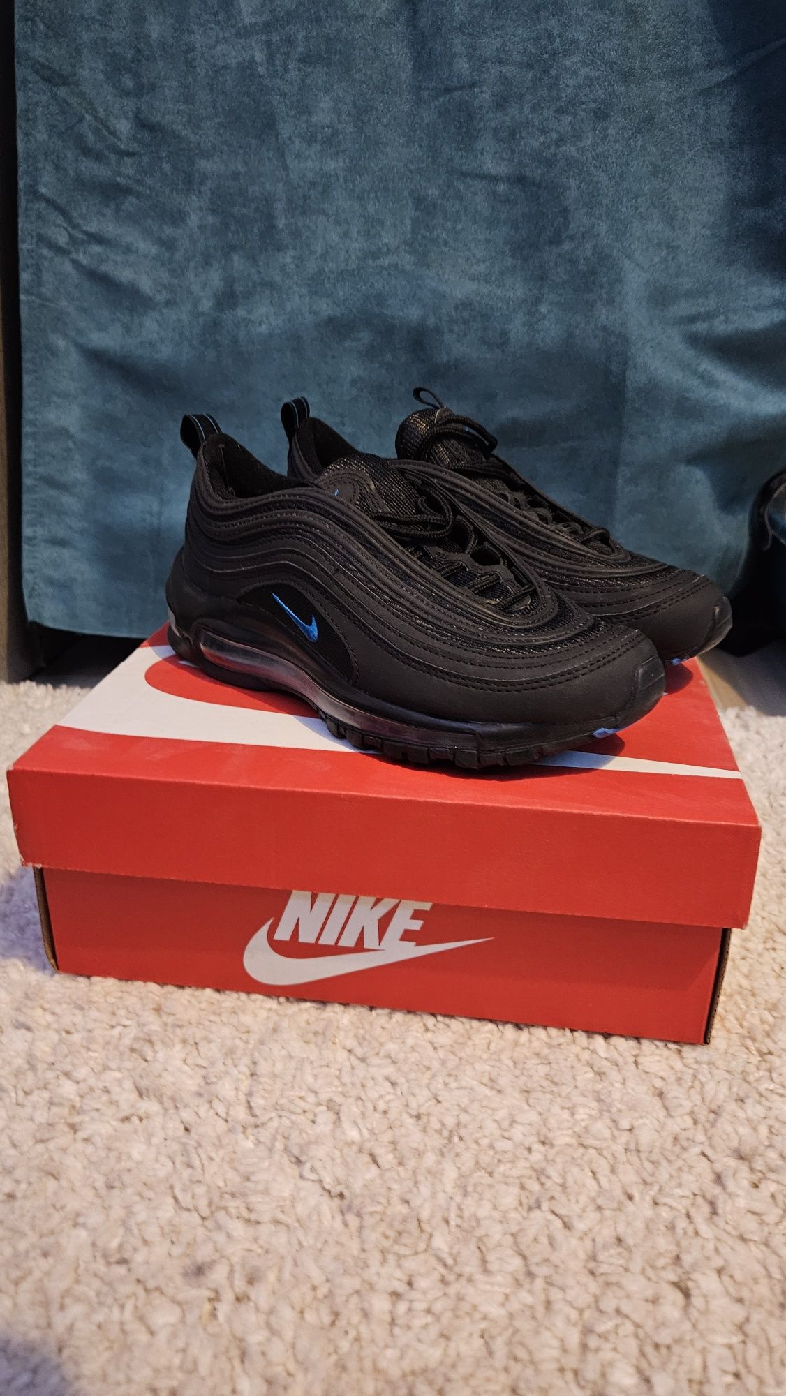 Vând Nike Air Max 95 NOI NOUTI