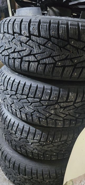 Продам шины резину 4шт 195/55/15 нокия