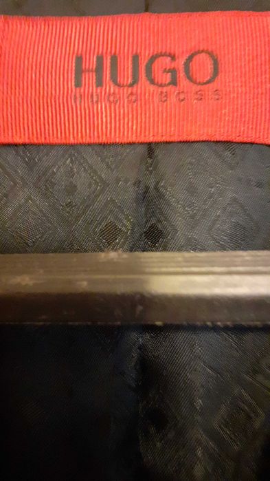 Hugo Boss sacou barbatesc nou