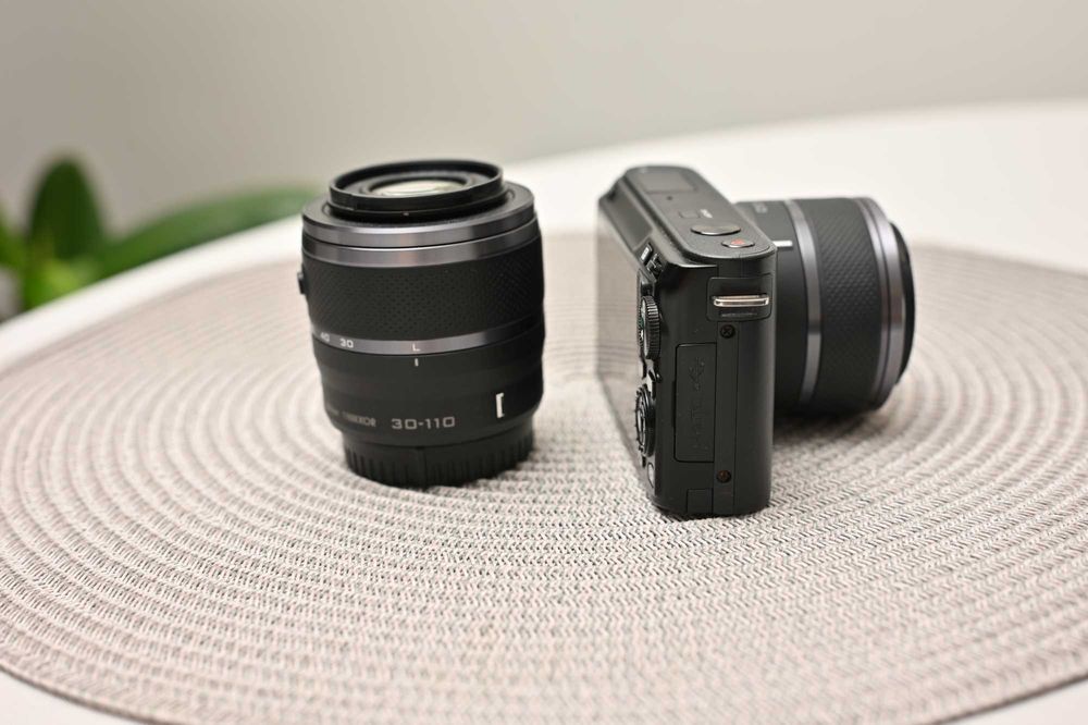 Nikon 1 j1 obiectiv 10-30mm VR, 30-110mmVR