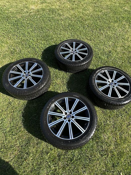 Jante bicolore de origine VOLVO dimensiune R20 cu anvelope second hand