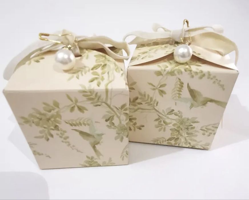 Mărturii personalizate pentru evenimente – elegante, realizate manual