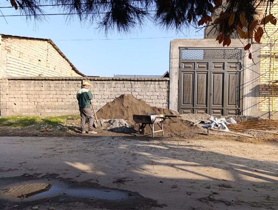 Учаска (uchaska) 5 соток.    5 комнат