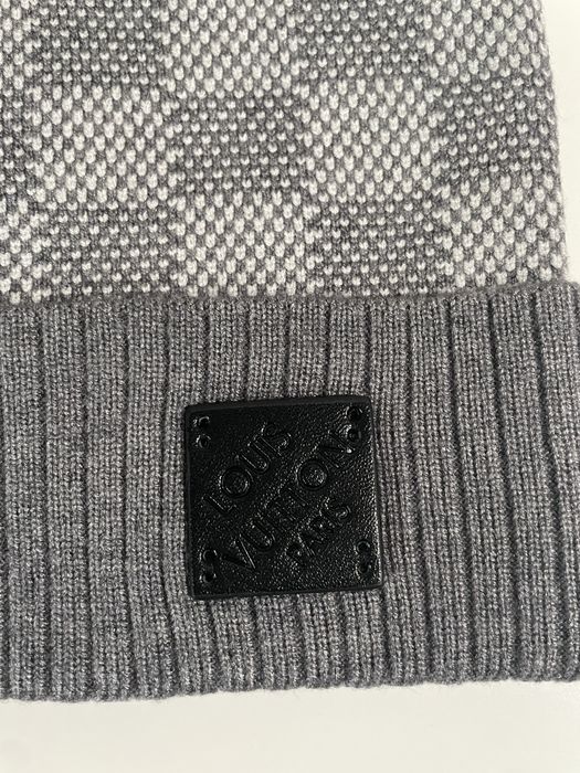Căciulă Louis Vuitton Damier Grey, nouă cu etichetă
