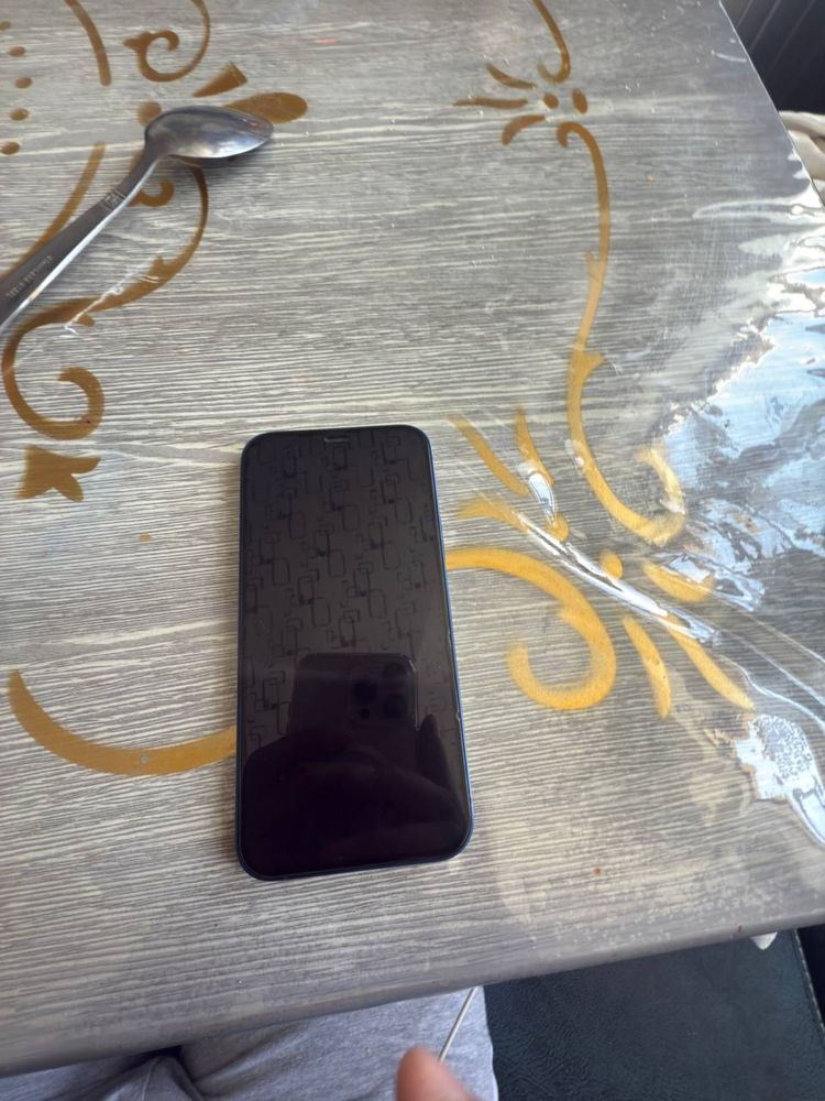 Iphone 12  64 pamit