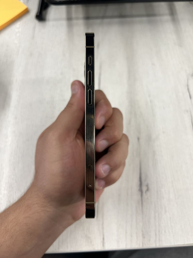 Продается IPhone 12pro