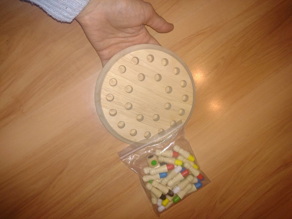 Дървена мемори игра за малки и големи.