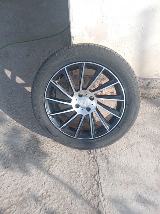 17. Lik siska sotiladi  holati yaxshi kop yurmagan manzil shovot'