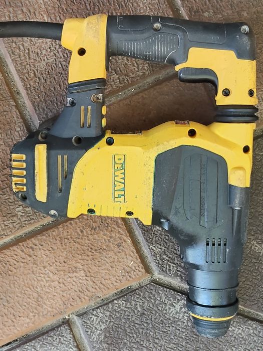 Rotopercutor DEWALT D 25333 in stare excelenta