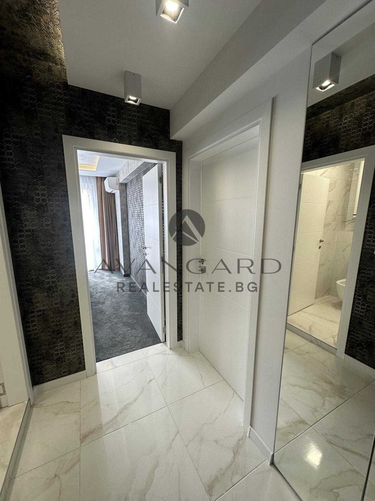 Продава се Двустаен апартамент в Пловдив, Кючук Париж - 72 кв.м за 1917 €/кв.м - Снимка #8