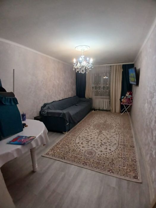 Продам 2 ком квартиру с ремонтом центр города  сатпаев  независимости