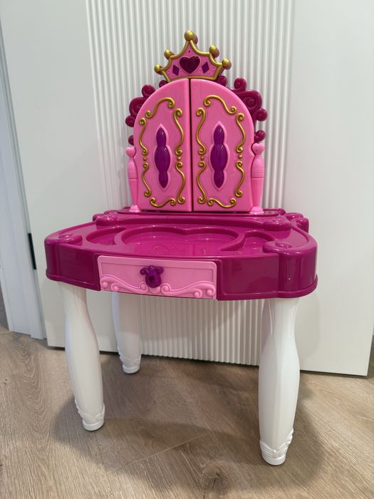 Детский туалетный столик для принцессы