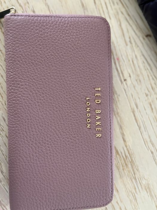 Нов портфейл Ted Baker