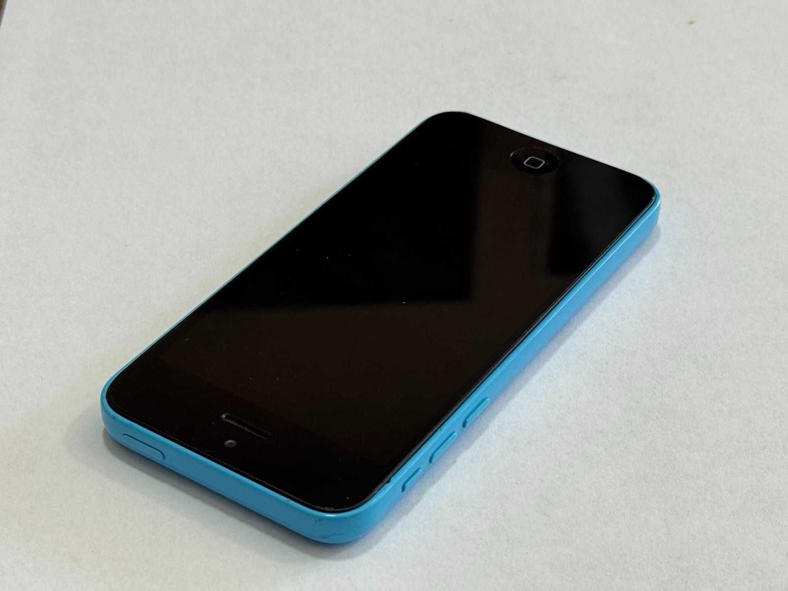 Мобилен телефон iPhone 5C