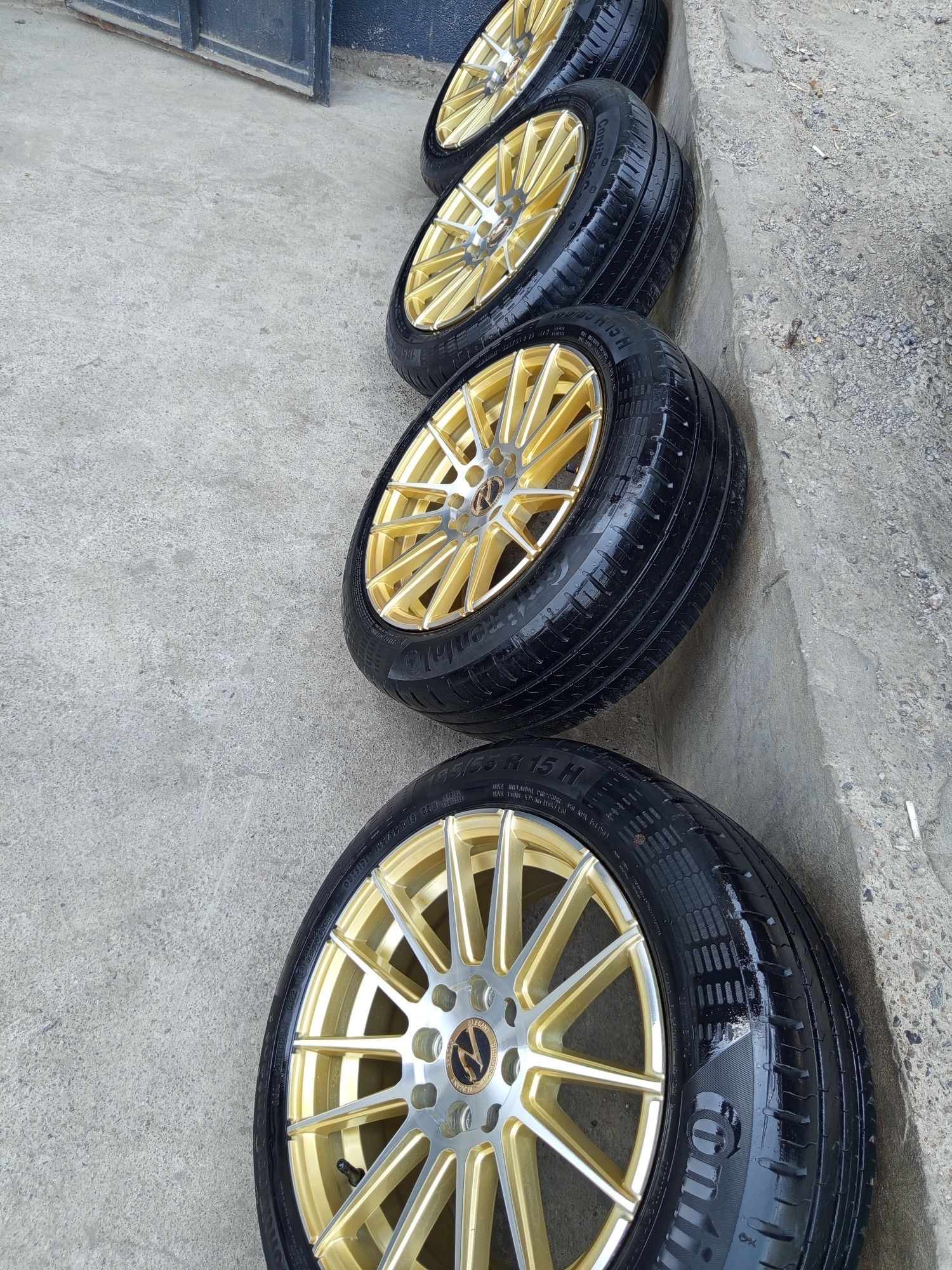15 R universal BMW madel