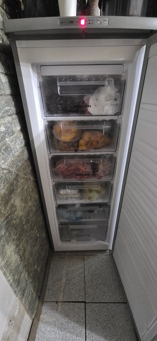 Продаётся морозильная камера