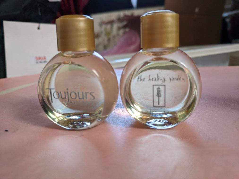 Mini parfum pentru doamne și domnișoare