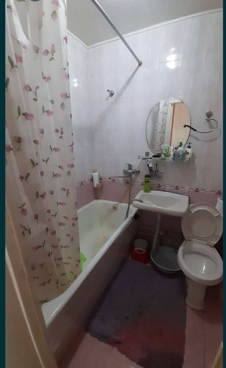 Срочно продаётся Юнусабвд-13  1/5/5  балкон 2х6