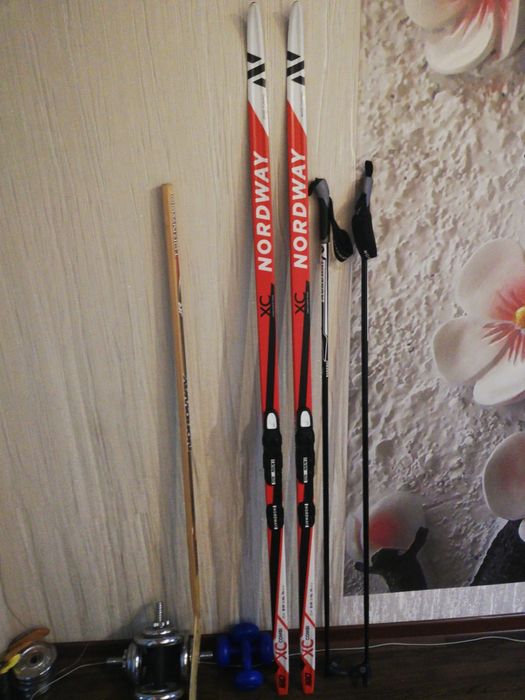 Лыжи, полный комплект.