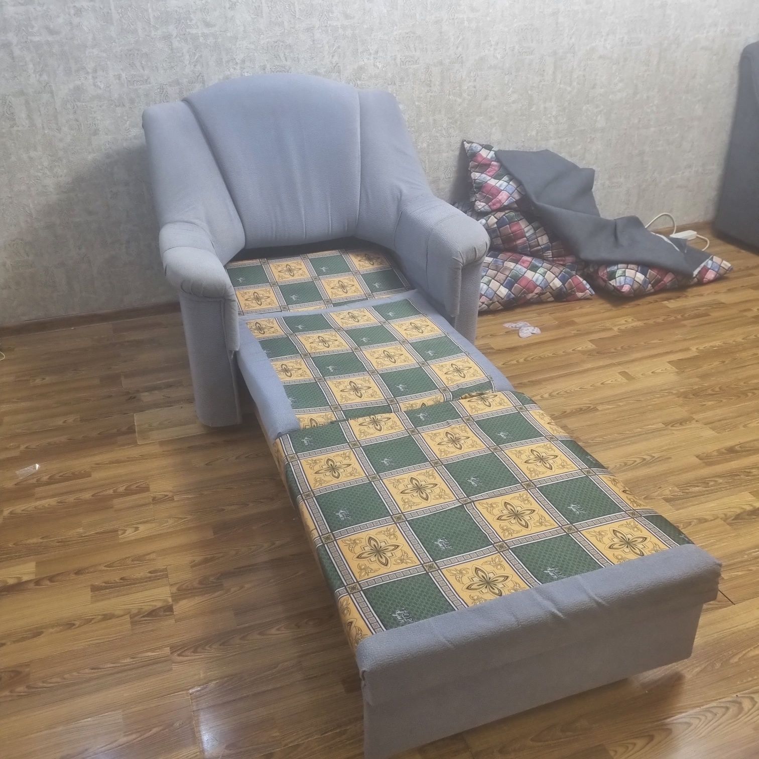 Продам кресло -кровать Россия