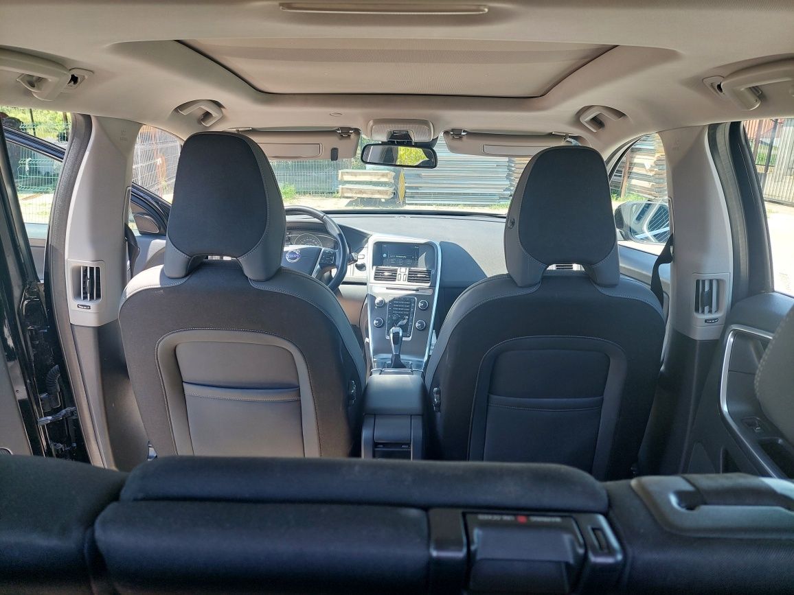 Vând volvo xc60 2014