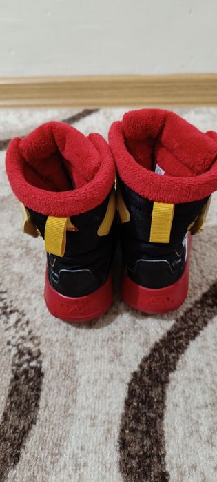 Апрески  - Адидас