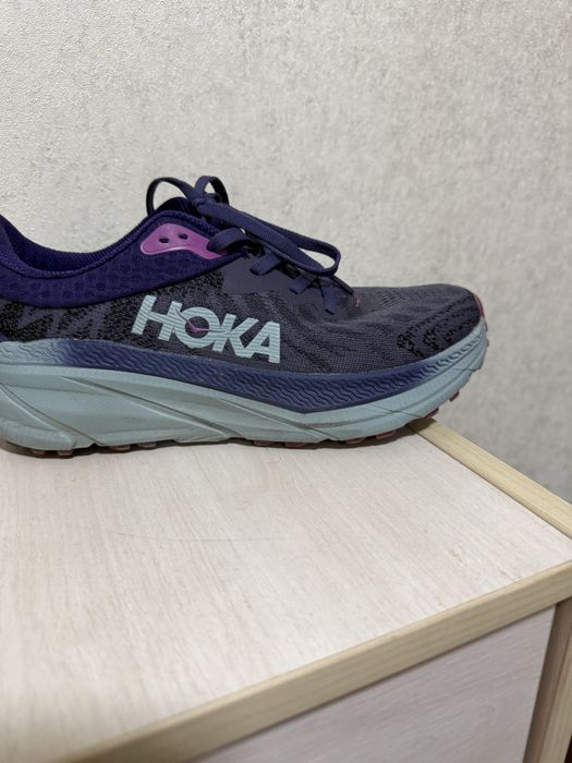 Кроссовки в отличном состоянии 39 размер