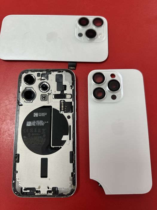 Vindem / inlocuim capac spate baterie iphone / Samsung