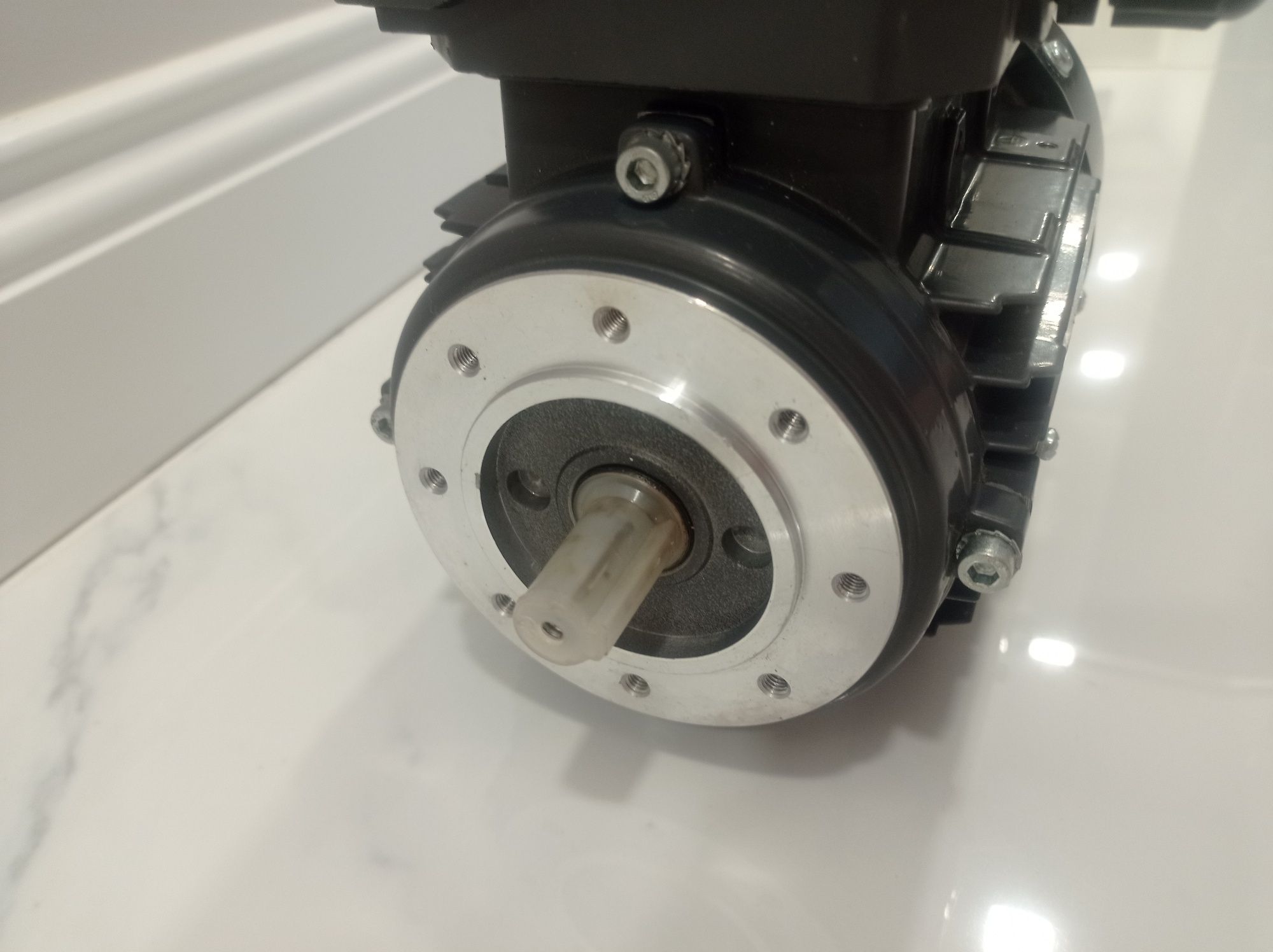 Електромотор Techtop motor