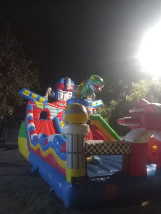 Батут сотилади срочна 6га 10 размер йенги Бир йил ишлаган