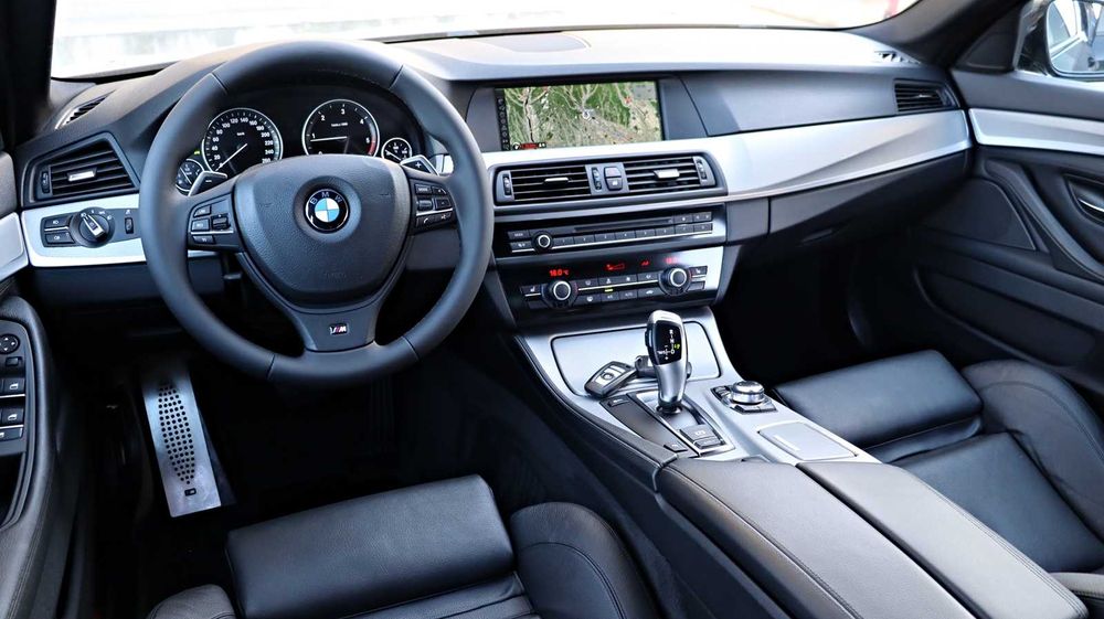 BMW 520 D / M SPORT / Automat / F10 / 184 CP / Bixenon/Navi 3D