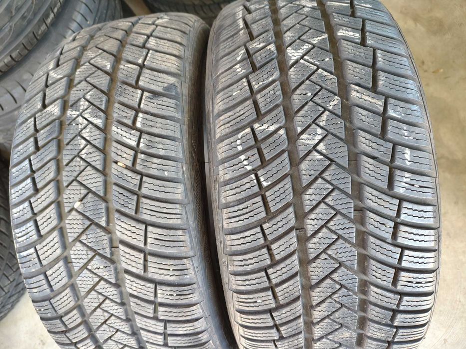 2бр.зимни гуми VREDESTEIN 235 45 18 DOT20 цена за брой