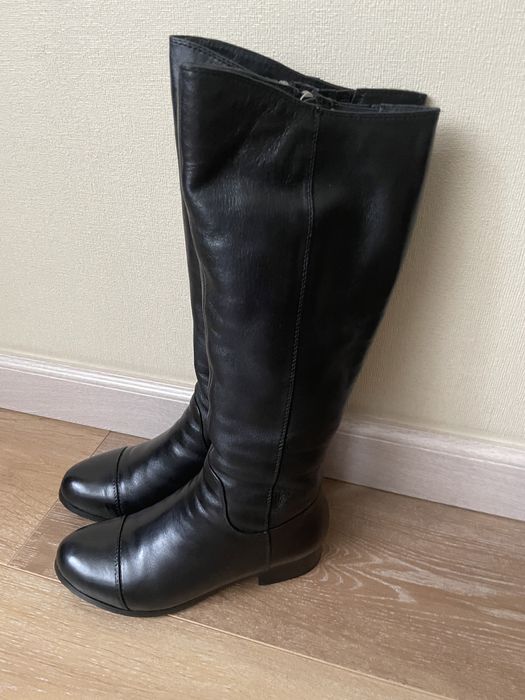 Сапоги зимние размер 35, кожанные, мех натуральный цигейка. Отличные.