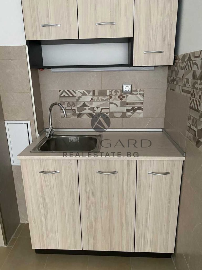 Продава се Двустаен апартамент в Пловдив, Кючук Париж - 63 кв.м за 2105 €/кв.м - Снимка #1