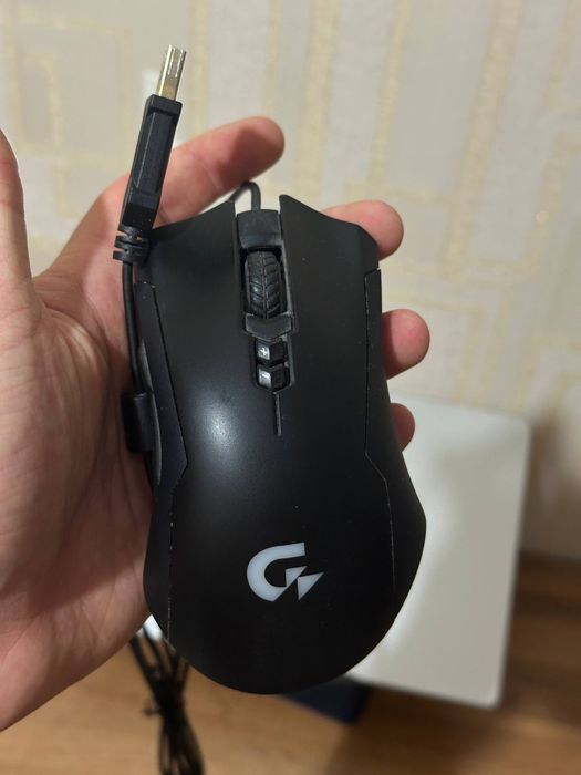 Gigabyte XM300 — рабочая, удобная, недорого