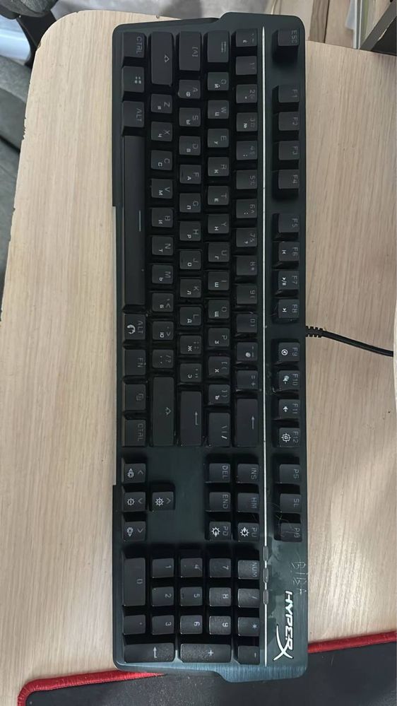 Продам клавиатуру hyperX alloy100%