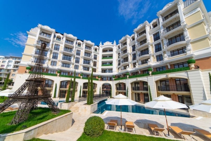 Продава се Двустаен апартамент в Свети Влас - 58 кв.м за 1811 €/кв.м - Снимка #17
