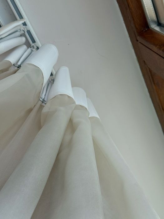 Perdea la comanda din voal