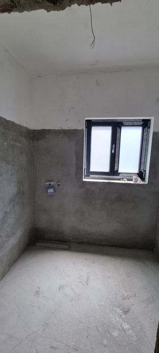 Casă de vânzare în zona centrală!! Accept si variante!!!