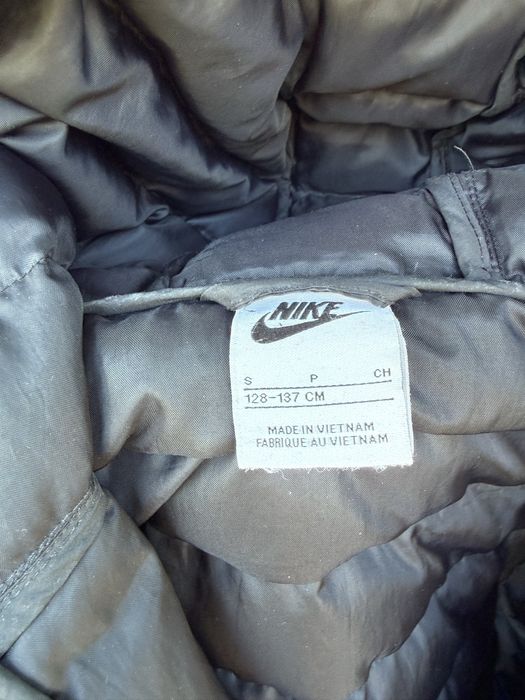 Geaca Nike cu gluga si vatelina Negru, 128-137 CM pret 240