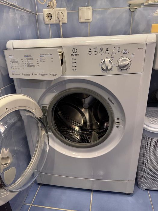 Срочно Продам хорошую стиральную машинку.