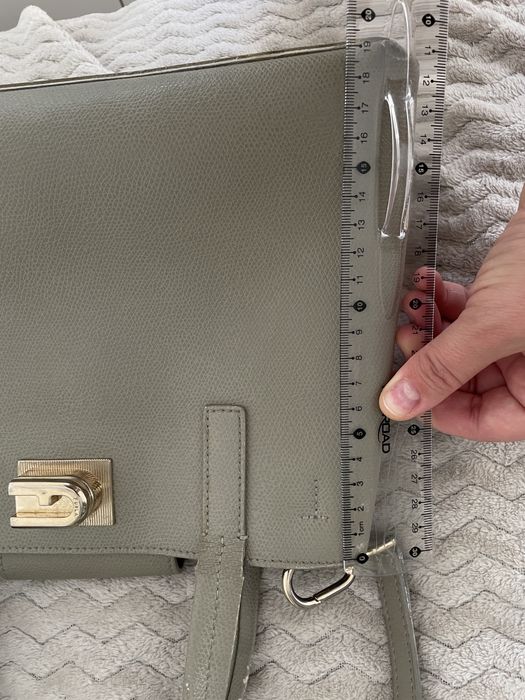 Furla de piele naturala