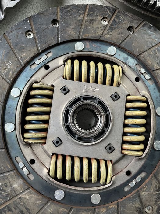 Продавам комплект съединител