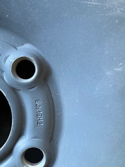 Метални джанти 16 ки с тасове