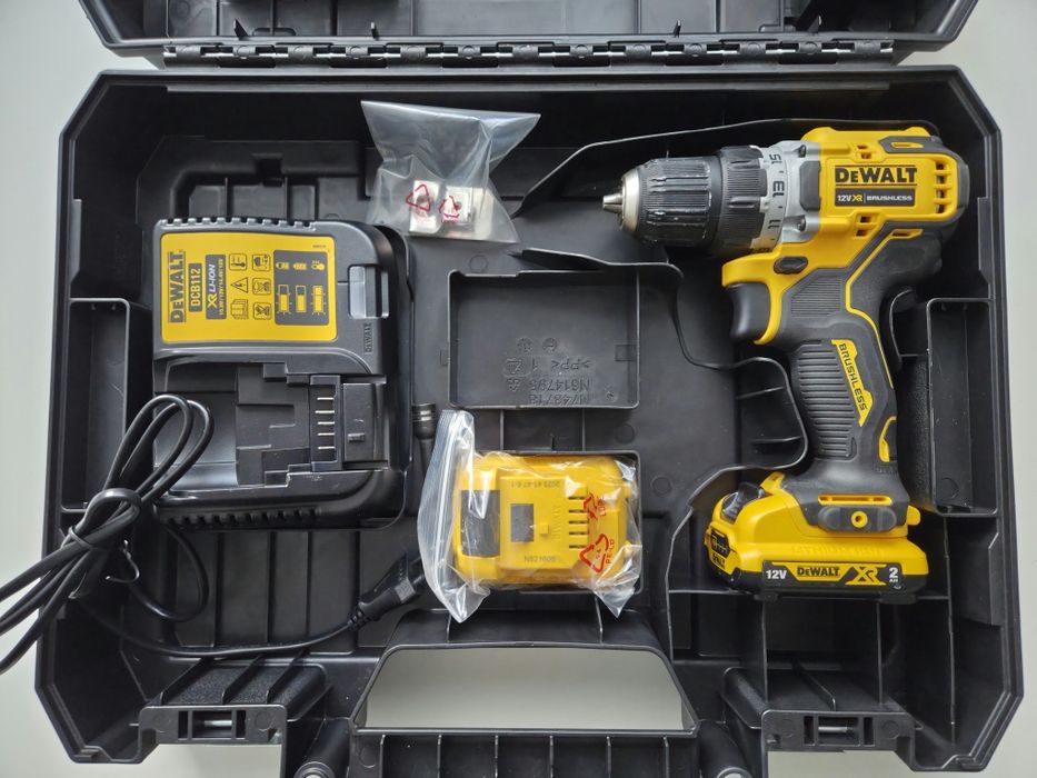 Masina de gaurit/insurubat Dewalt