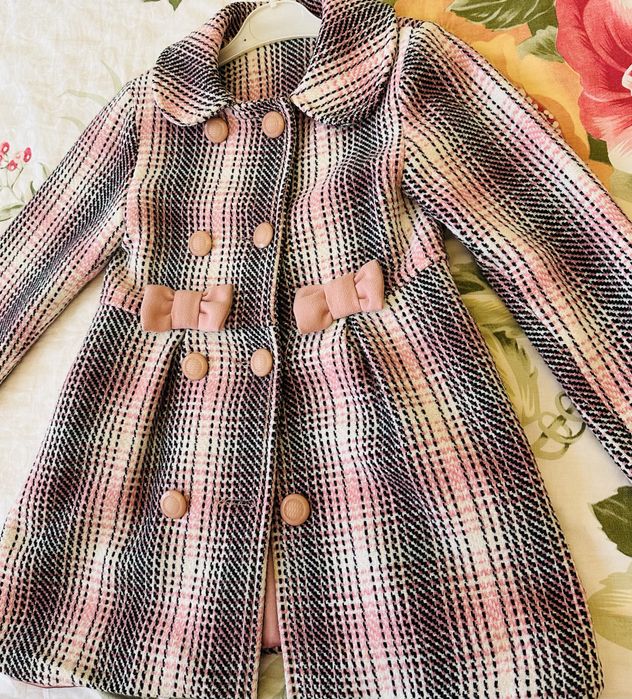 Kurtka,куртка для девочек,oq va pushti rangi bor,6,7 yoshga,qishga