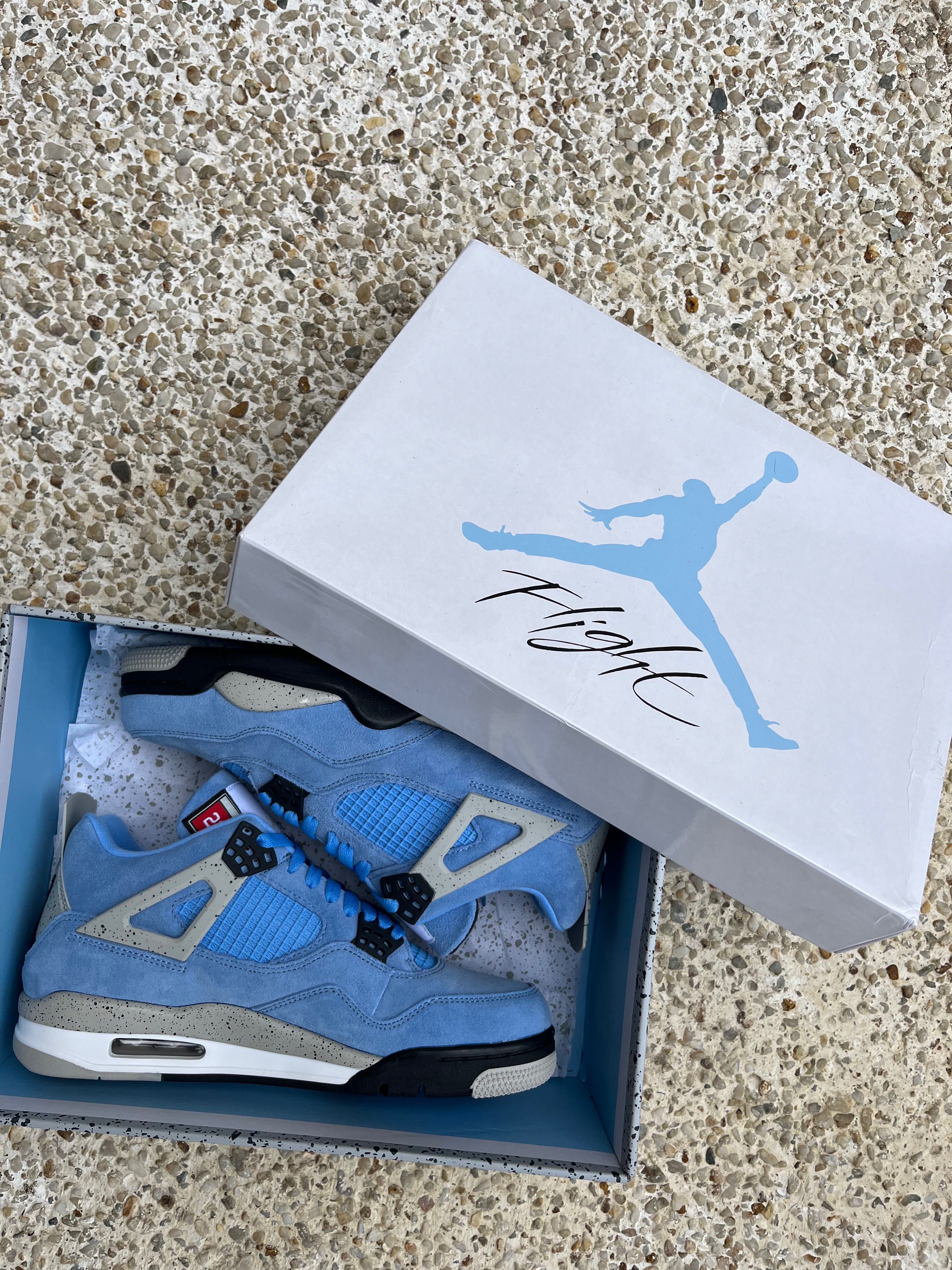 Jordan 4 Black Cat